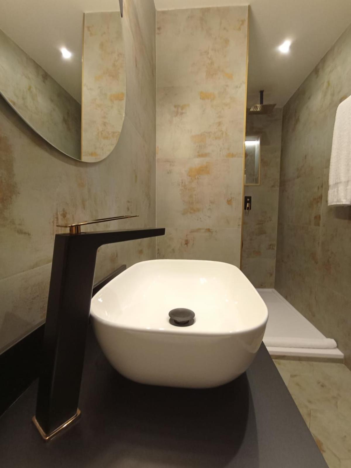 Apartamentos Vior Y Valdes 쿠딜레로 외부 사진