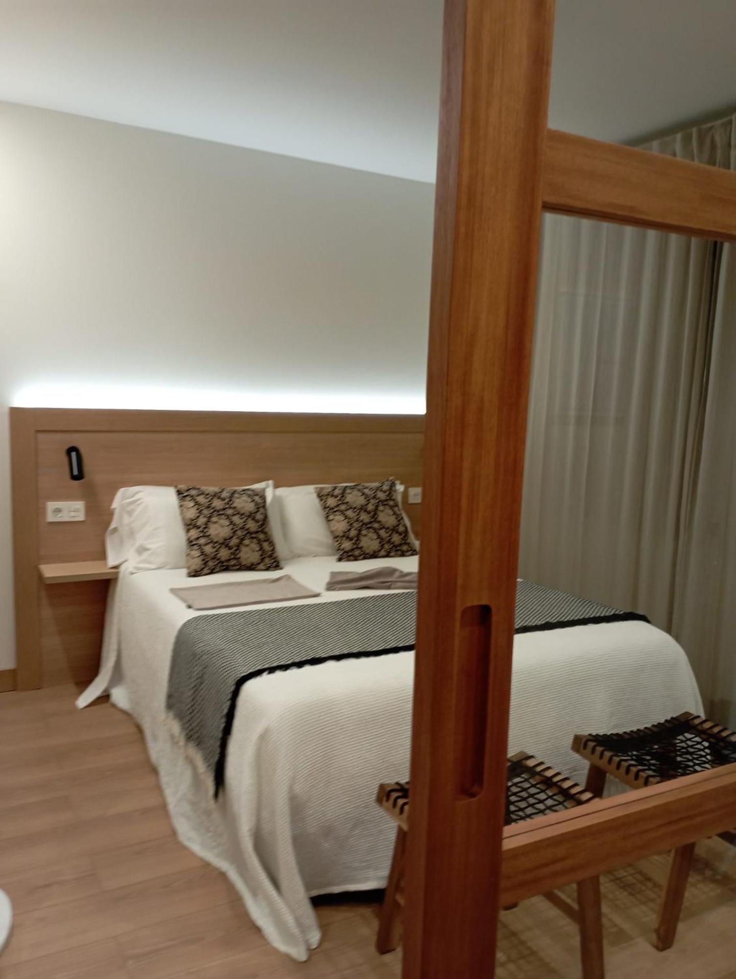 Apartamentos Vior Y Valdes 쿠딜레로 외부 사진