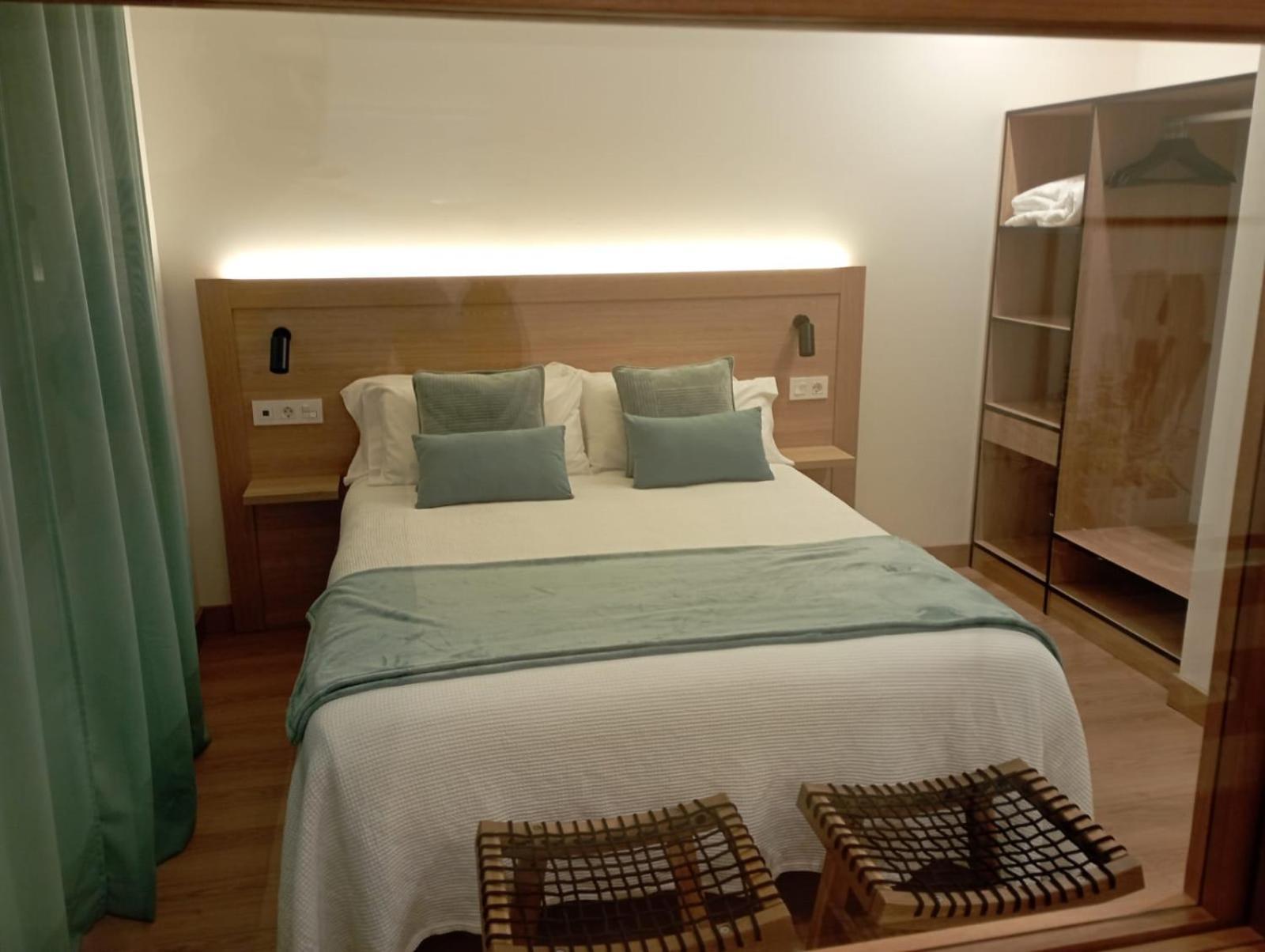 Apartamentos Vior Y Valdes 쿠딜레로 외부 사진